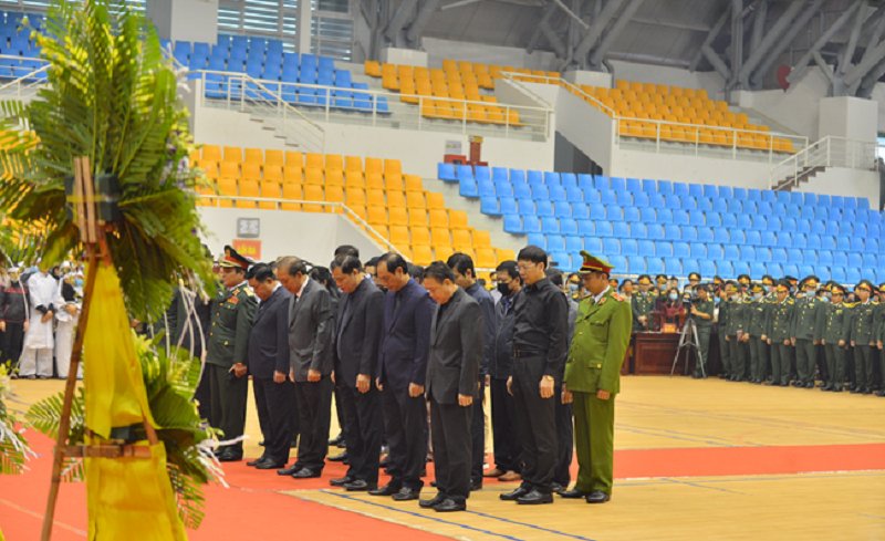 Đoàn Quân ủy Trung ương, Bộ Quốc phòng do Đại tướng Lương Cường, Bí thư Trung ương Đảng, Ủy viên Thường vụ Quân ủy Trung ương, Chủ nhiệm Tổng cục Chính trị làm trưởng đoàn vào viếng