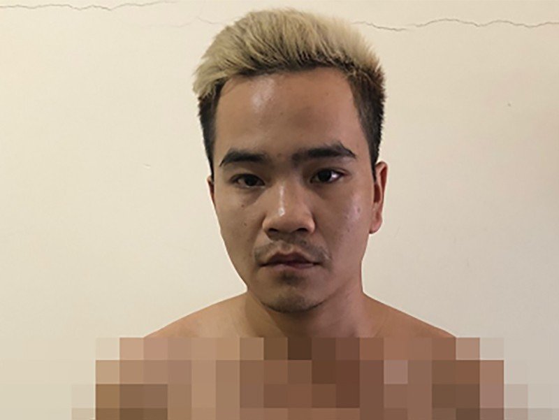 Nguyễn Tiến Mạnh tàng trữ, mua bán vũ khí, công cụ hỗ trợ... Ảnh: CA