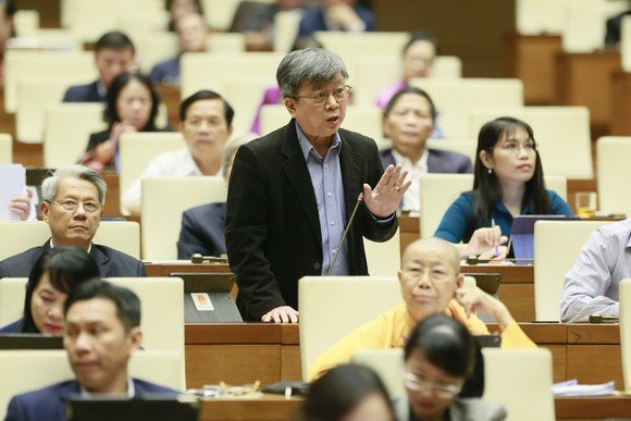 Đại biểu Trương Trọng nghĩa.