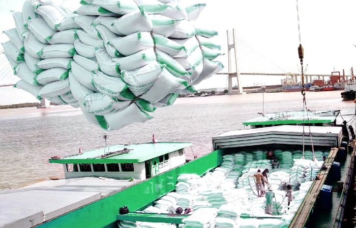 Hiện tượng Trung Quốc tăng cường nhập gạo trong 2 tháng đầu năm nay gấp 7 lần cùng kỳ năm ngoái.