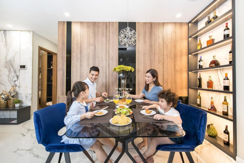 Khu vực bếp với bố cục đơn giản nhưng đầy đủ tiện nghi