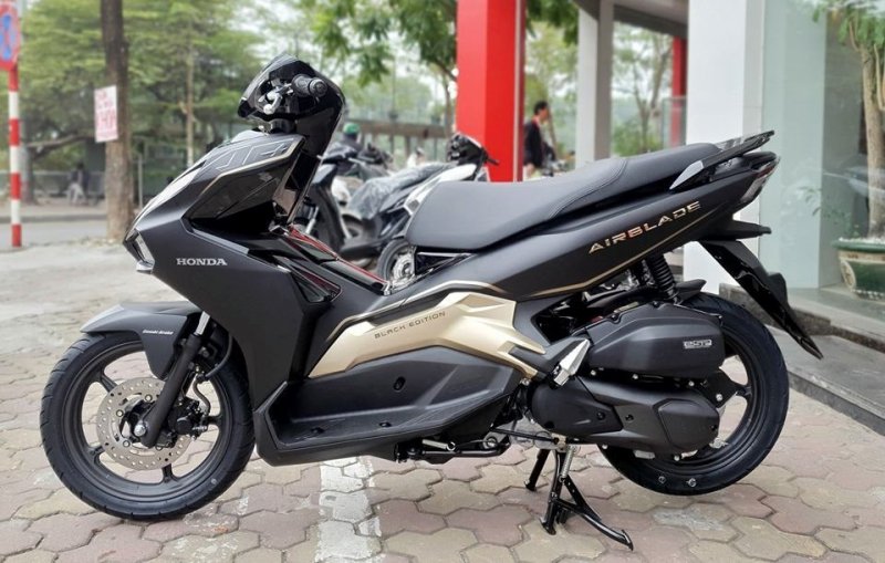 Bảng giá xe Honda Air Blade 150 các phiên bản mới nhất tháng 4/2020 tại đại lý Honda