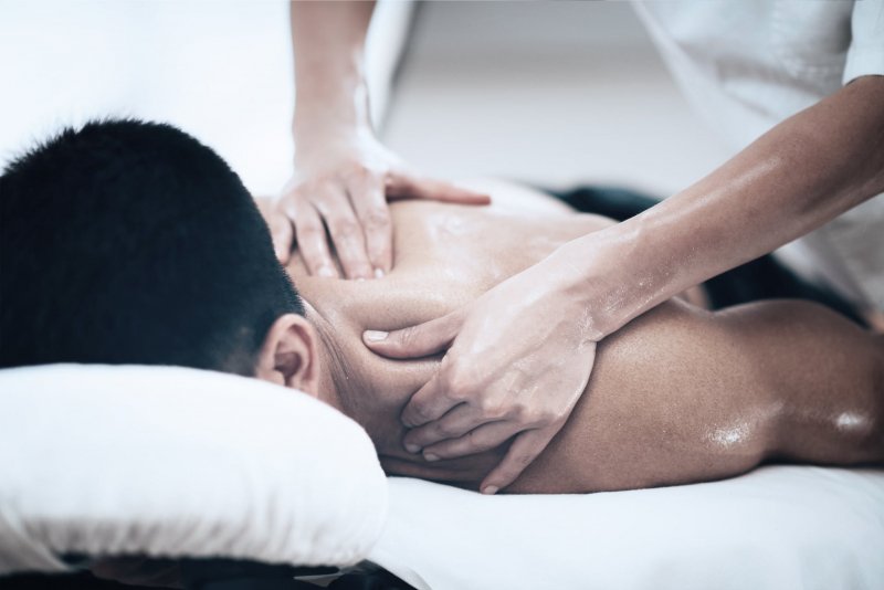 Cấm lao động Việt Nam ra nước ngoài làm nghề massage
