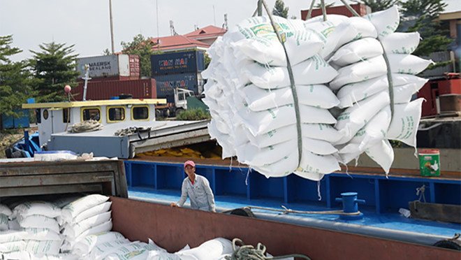 Giá xuất khẩu gạo trung bình bốn tháng đầu năm hơn 470 USD/tấn, tăng 10% về giá so với cùng kỳ năm 2019.