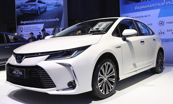 Toyota Corolla Altis cũng chỉ còn được giảm 55 triệu đồng