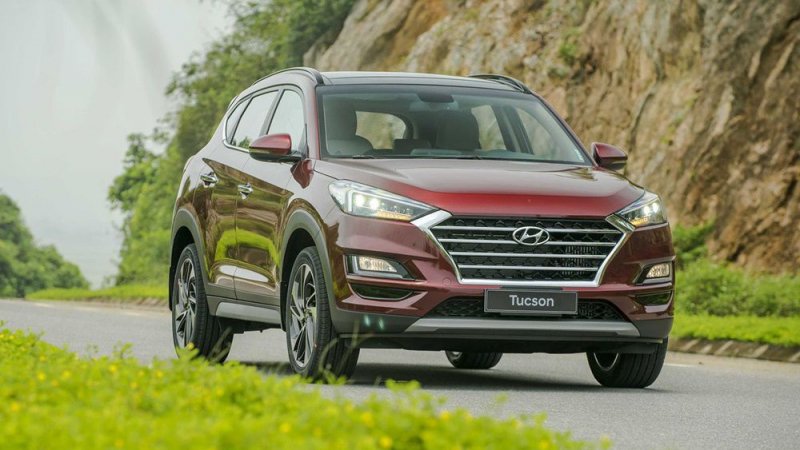 Hyundai Tucson 2020 hiện có 4 phiên bản với giá bán ra từ 799 đến 940 triệu đồng.