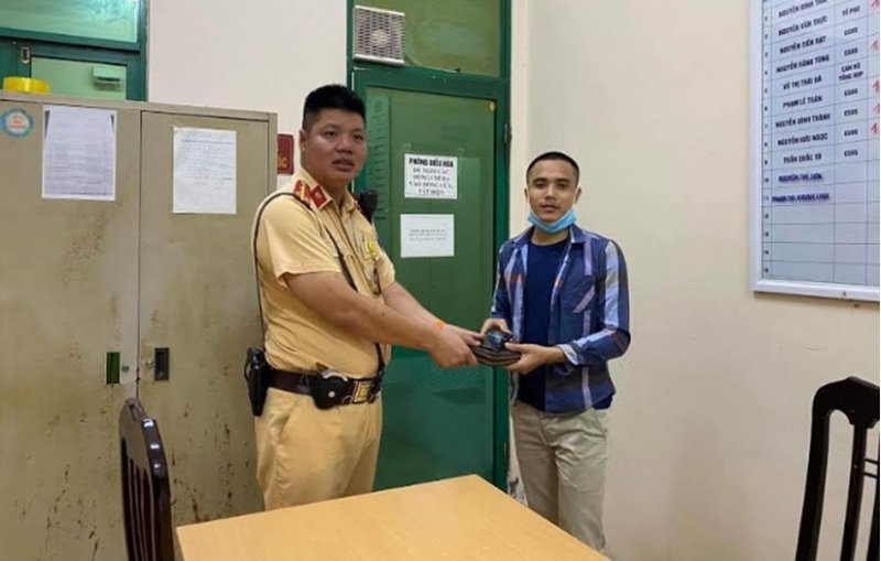 Toàn bộ tài sản của anh Dầu sau đó đã được lực lượng thu hồi và trao trả lại cho anh Dầu.