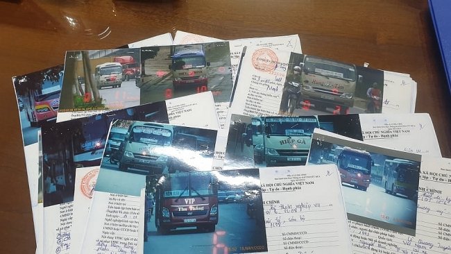 Xử lý hàng chục xe khách chạy ''rùa bò'' trên đường phố