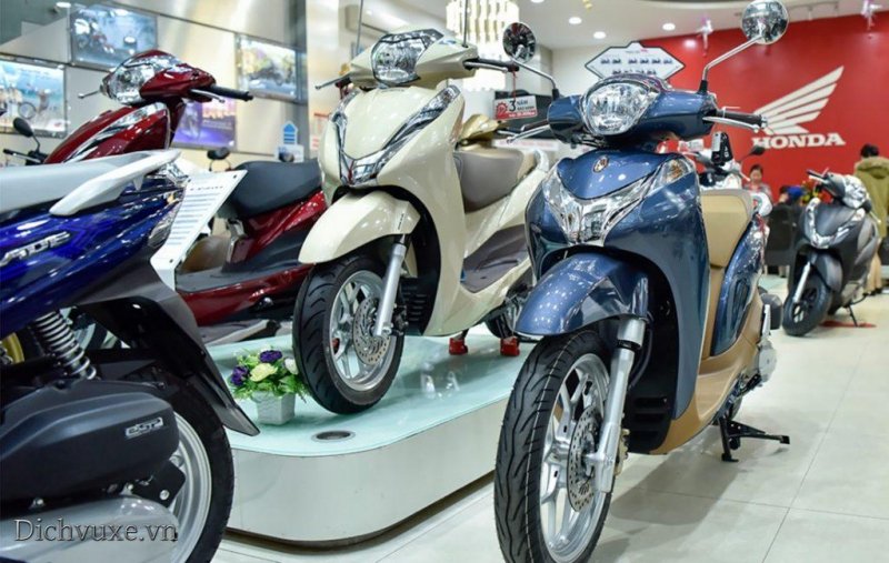 Do là mẫu xe rất ăn khách nên đại lý thường đẩy giá SH mode 2019 lên cao hơn giá đề xuất tới cả chục triệu đồng.