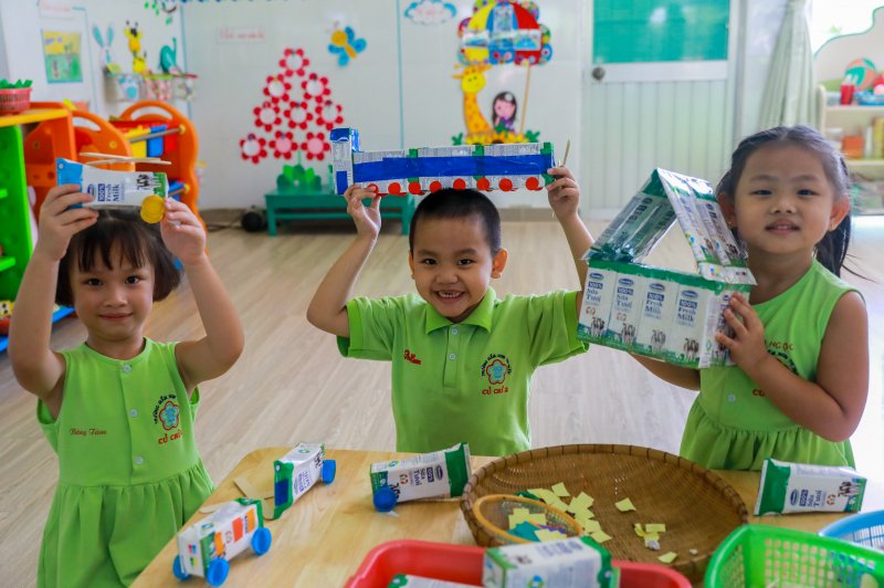 Chương trình SHĐ với nhiều hoạt động thú vị đã ngày càng thu hút nhiều em học sinh trường Tiểu học Thị Trấn Củ Chi 2 tham gia