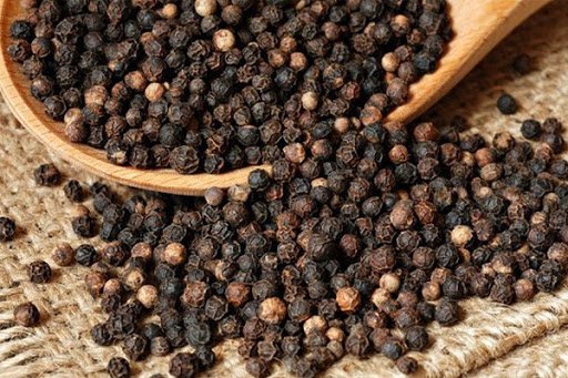 Giá tiêu cuối tuần nhảy tăng vọt