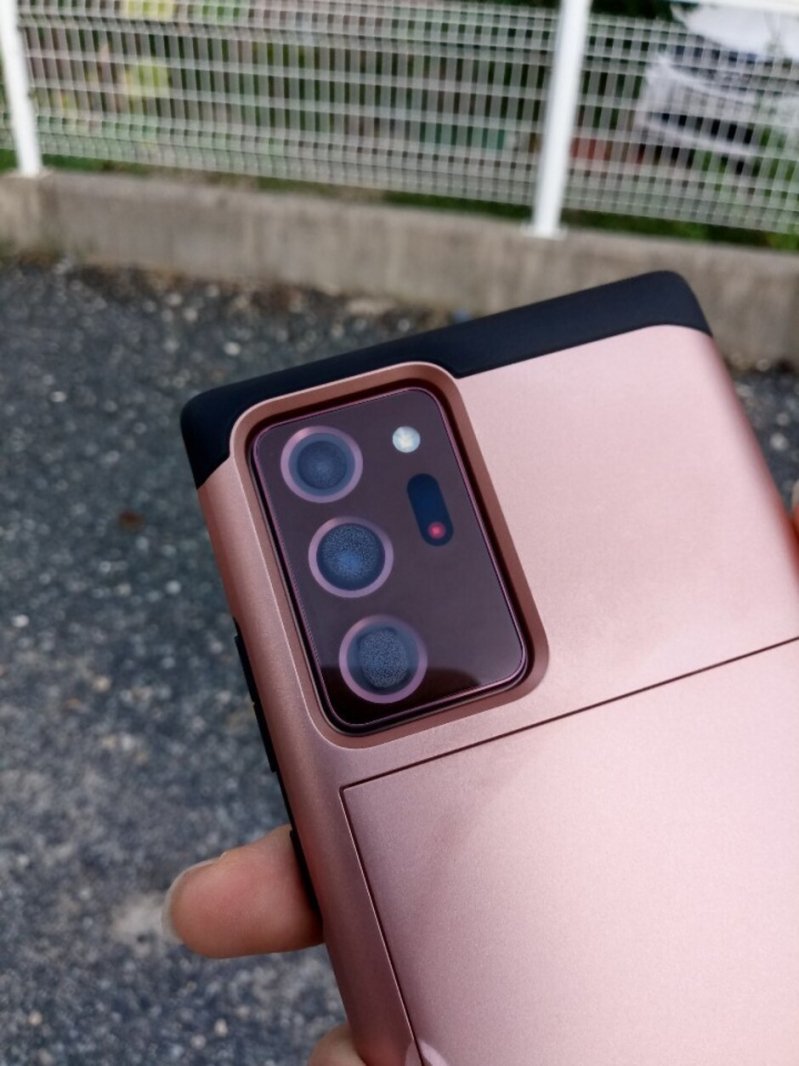 Lỗi sương mù trên cả 3 ống kính của Galaxy Note20
