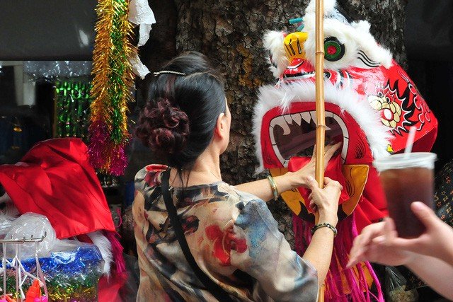  Đầu sư tử được làm với kiểu dáng và chất lượng hơn hẳn so với trước đây.