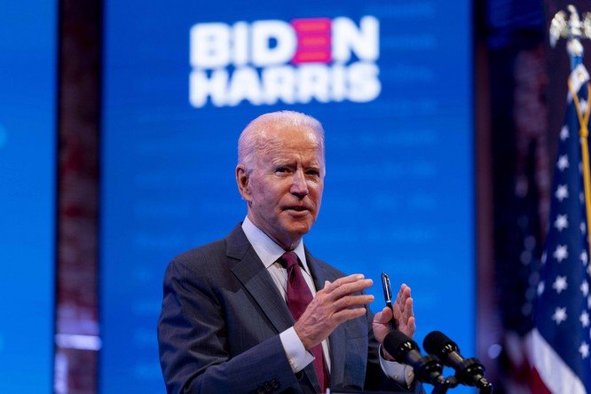 Phía chiến dịch của Joe Biden đang tận dụng vấn đề thuế của ông Trump để công kích (Ảnh: Politico)