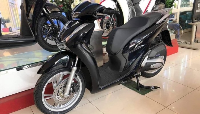 Honda SH 2020 được điều chỉnh giảm từ 6 - 12 triệu đồng so với những tháng trước đó.