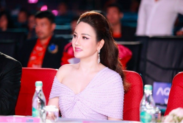 Cố vấn sắc đẹp Xuân Hương đánh giá cao thí sinh có làn da đẹp và vóc dáng chuẩn