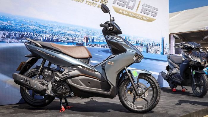 Honda BeAT được nhập về Việt Nam sẽ là đối thủ của Vision và Honda Air Blade.