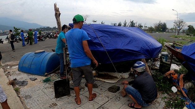 Trên biển Đà Nẵng không còn phương tiện nằm trong khu vực nguy hiểm. Tại Âu thuyền Thọ Quang đang có 1.140 tàu, thuyền neo đậu, vịnh Mân quang có 300 tàu thuyền.
