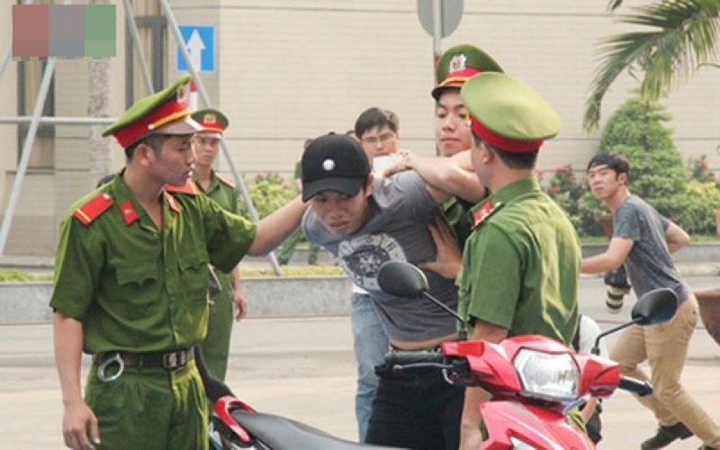 Công an thiếu bản lĩnh, chùn bước đi làm việc khác. Ảnh minh họa