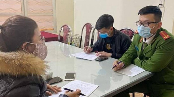 Công an TP Sơn La xử phạt 2 trường hợp đăng thông tin sai sự thật về Covid - 19.