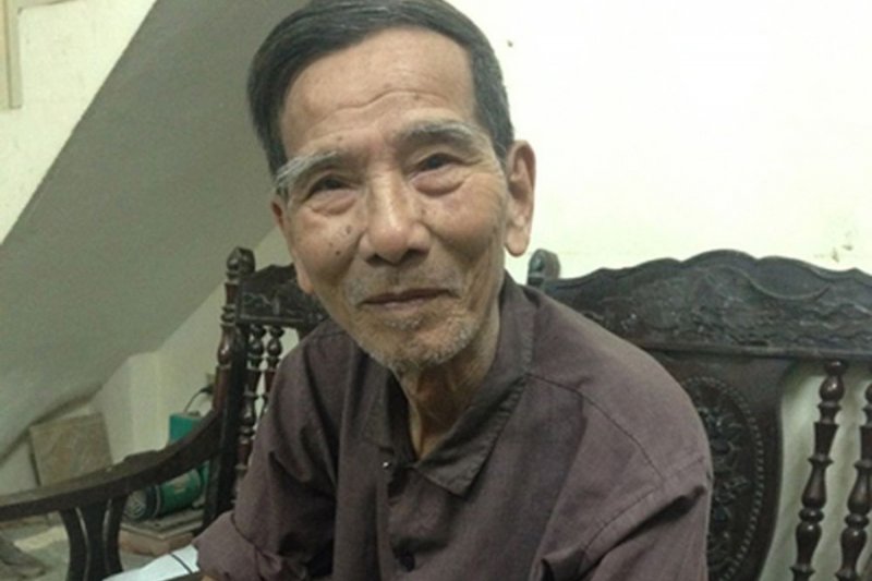 Với khuôn mặt hiền hậu có chút khắc khổ, NSND Trần Hạnh luôn được giao những vai chính diện, vai diễn anh nông dân hiền lành, chất phác