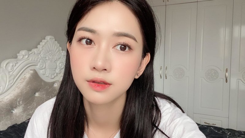 Thông tin năm sinh, chiều cao, đời tư, sự nghiệp... của nàng hotgirl triệu follow trên Tiktok