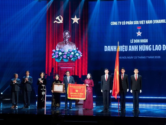 Từ ba nhà máy bỏ hoang đến Top 1 thương hiệu sữa tiềm năng nhất thế giới