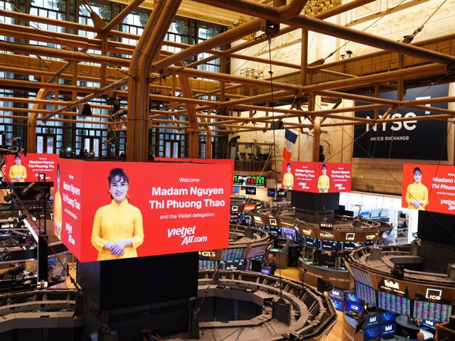 Nữ tỷ phú Nguyễn Thị Phương Thảo tham dự lễ rung chuông NYSE của Ngoại trưởng Mỹ Marco Rubio vào ngày Việt Nam được nâng hạng thị trường 21/9