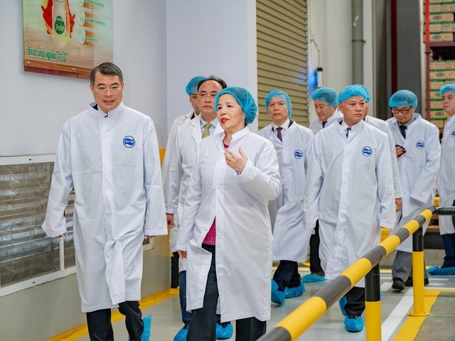 Ủy viên Bộ Chính trị - Thủ tướng Chính phủ Lê Minh Hưng thăm Angkormilk, dấu ấn đầu tư quốc tế của Vinamilk