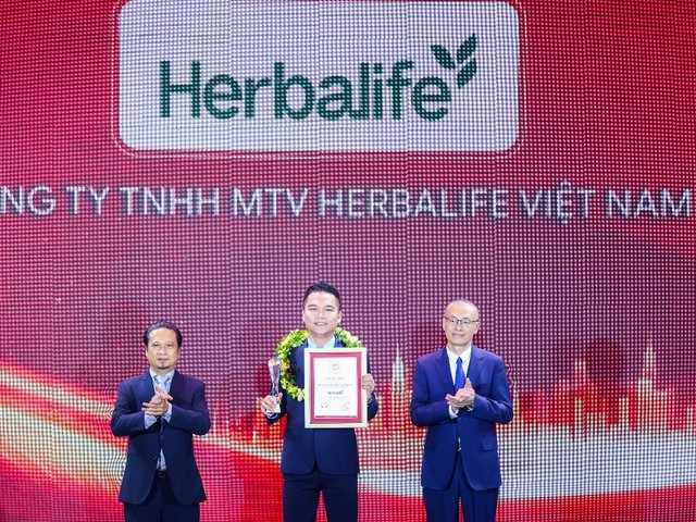 Herbalife Việt Nam nhận Giải thưởng Top 10 Công ty Thực phẩm Uy tín năm thứ 6 liên tiếp
